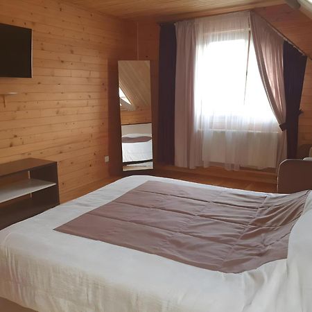 Chalet 888 Cottages 팔리아니츠야 외부 사진