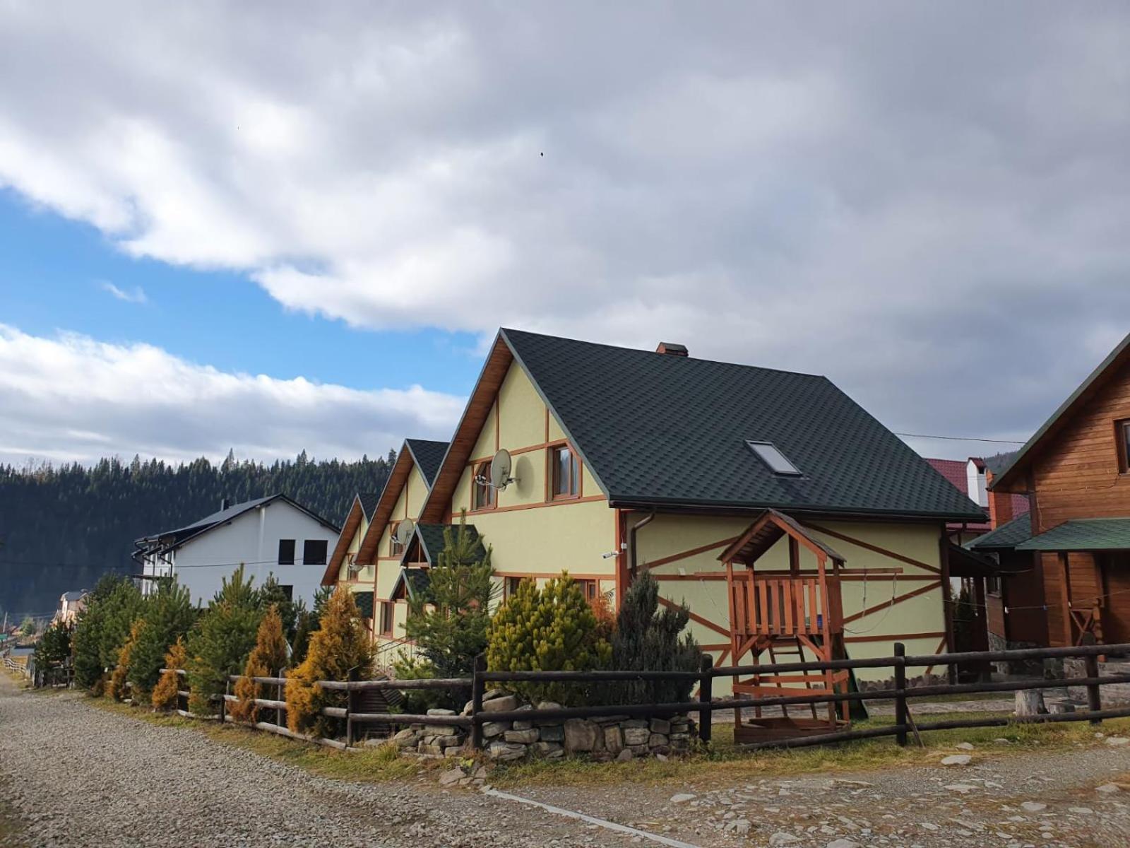 Chalet 888 Cottages 팔리아니츠야 외부 사진